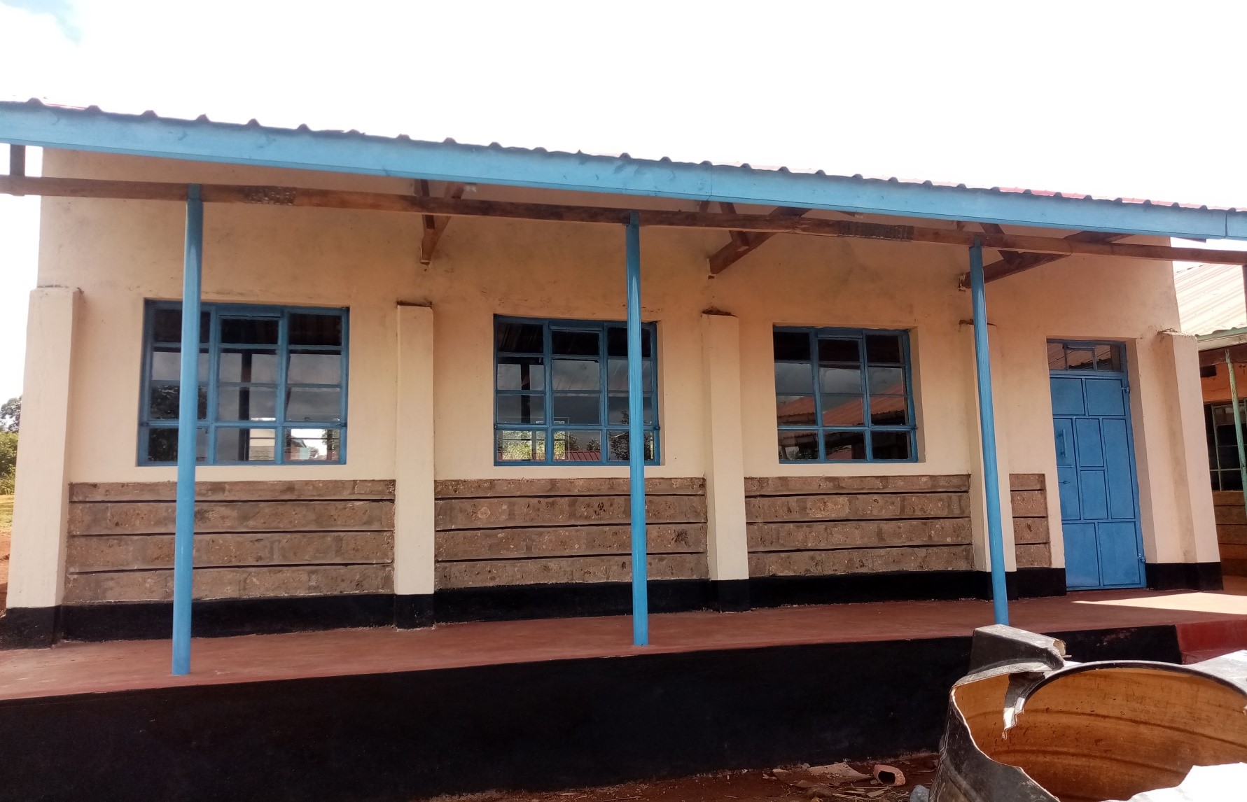 https://matungulu.ngcdf.go.ke/wp-content/uploads/2021/08/Itheuni-Secondary-School-1No.-Classrooms-Construction.jpg